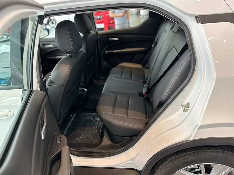 Hàng ghế sau VinFast Herio Green — khoang hành khách rộng rãi, ghế da SUV điện Green Series