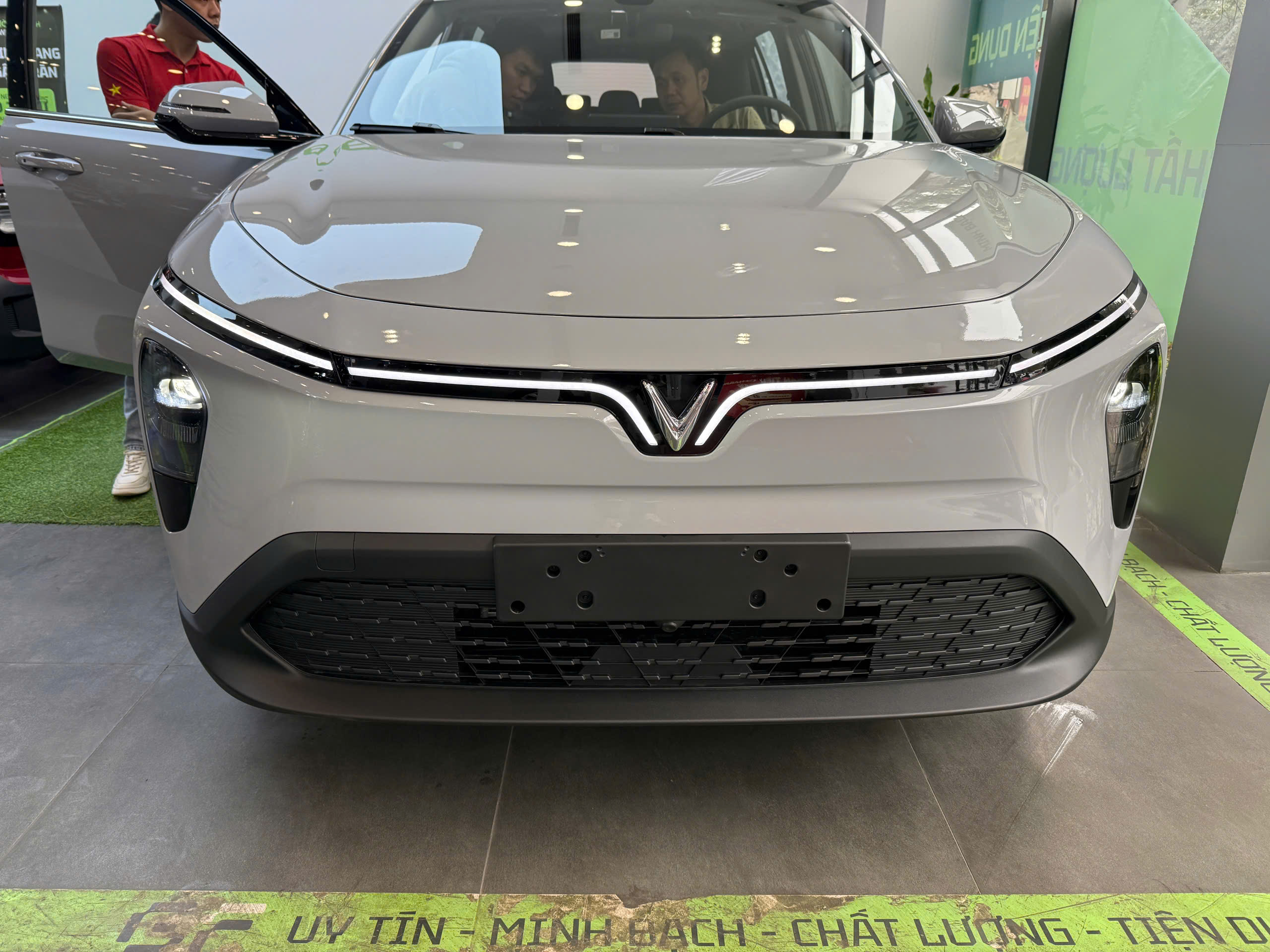 VinFast VF MPV 7